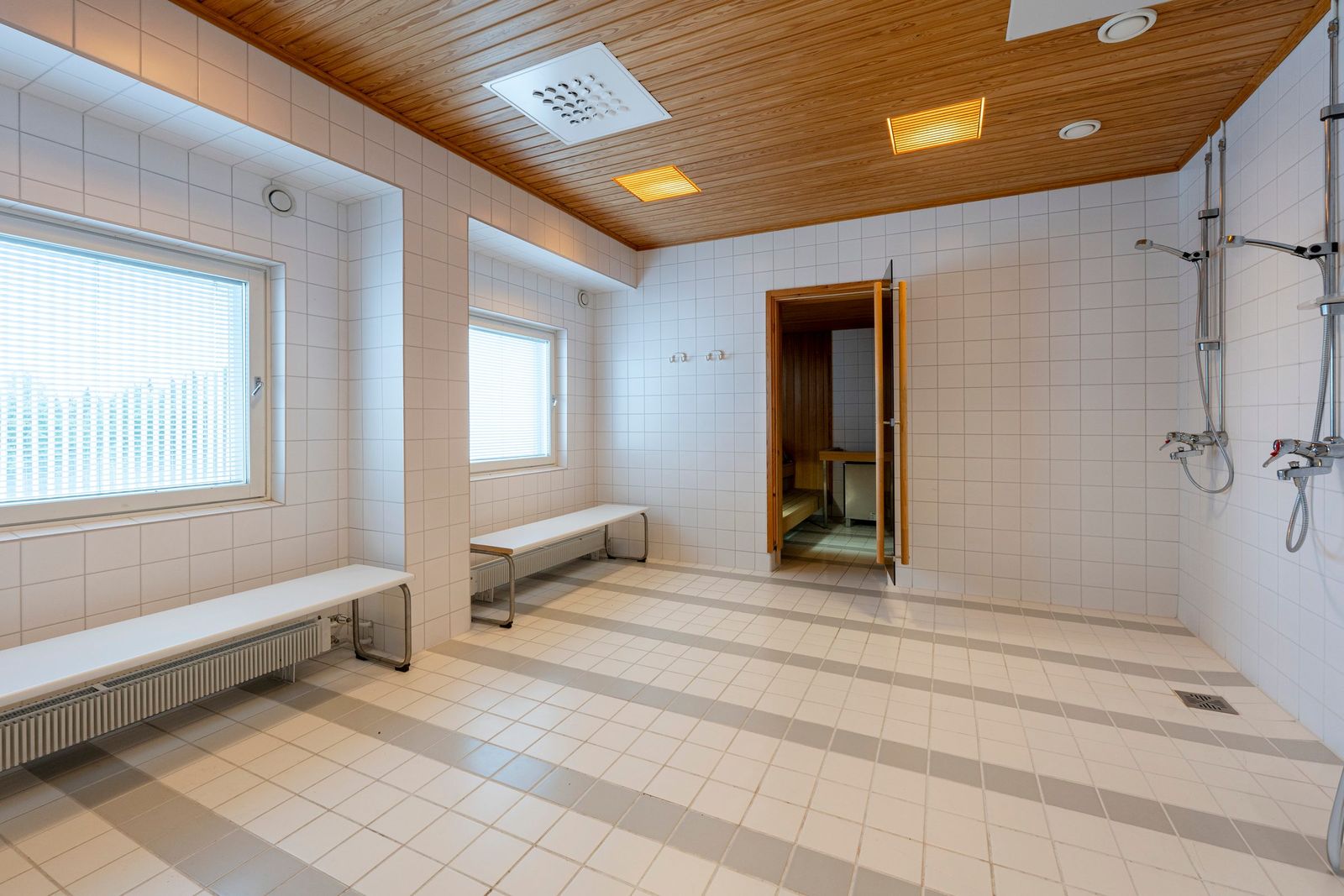 Ylistönmäentie 33, Jyväskylä