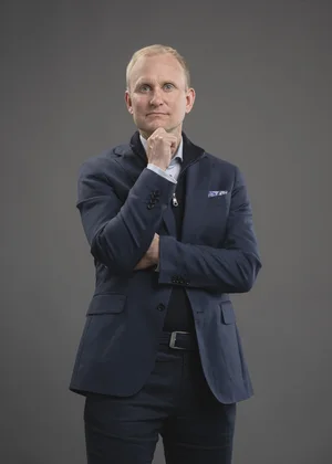 Puolikuva, pysty: Samppa Lajunen